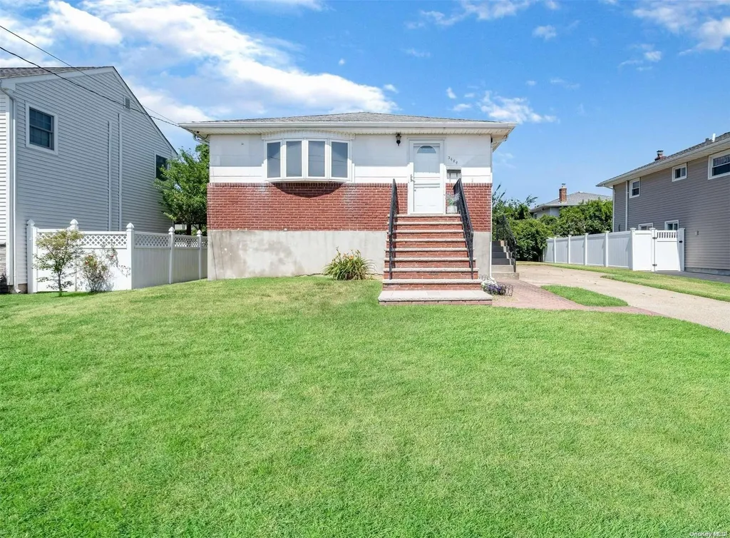 3444 Weidner Avenue Oceanside NY 11572