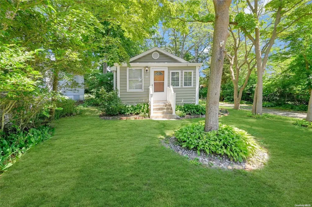 11 Lavender Road Rocky Point NY 11778