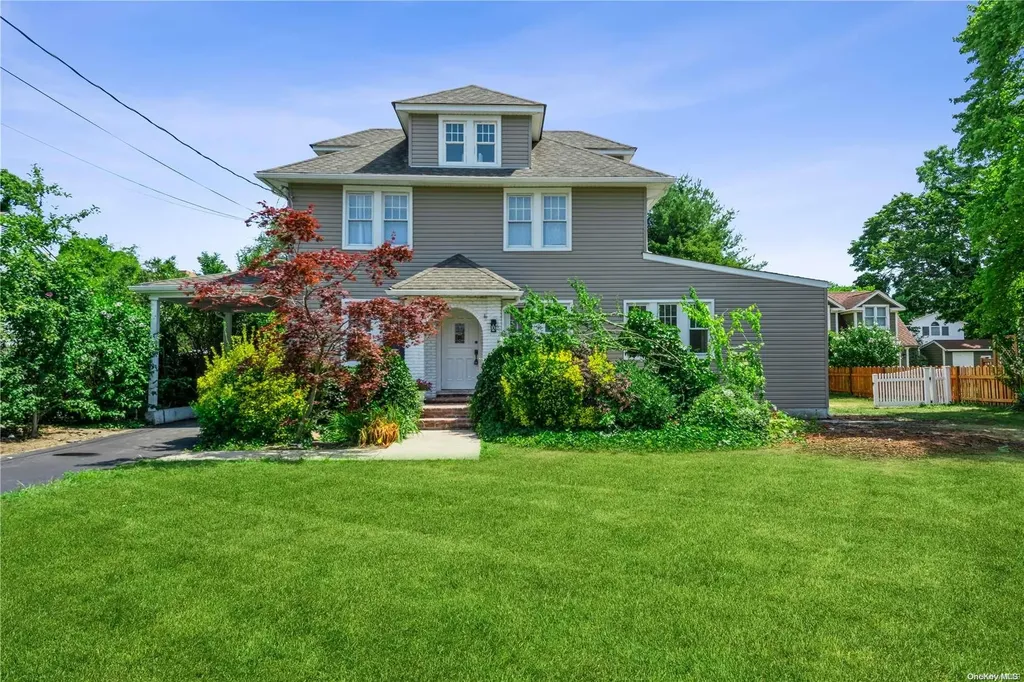 29 Community Road Bay Shore NY 11706