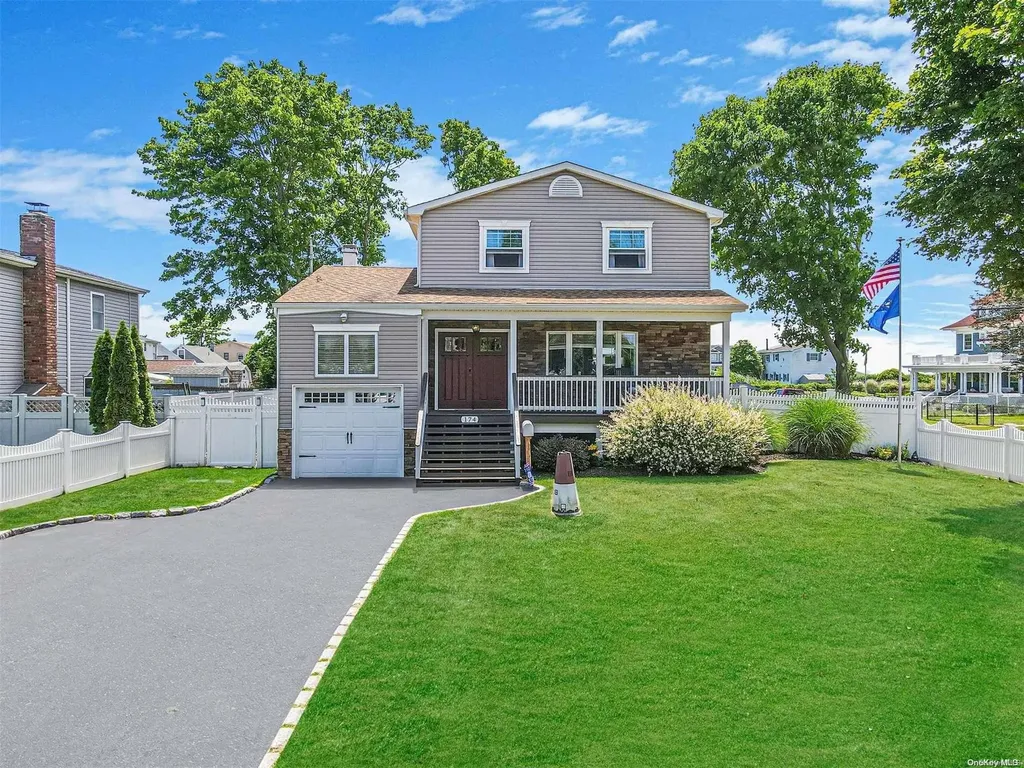 174 Smith Street Patchogue NY 11772
