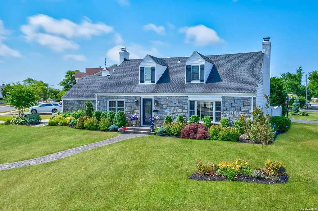210 W Shore Drive Massapequa NY 11758