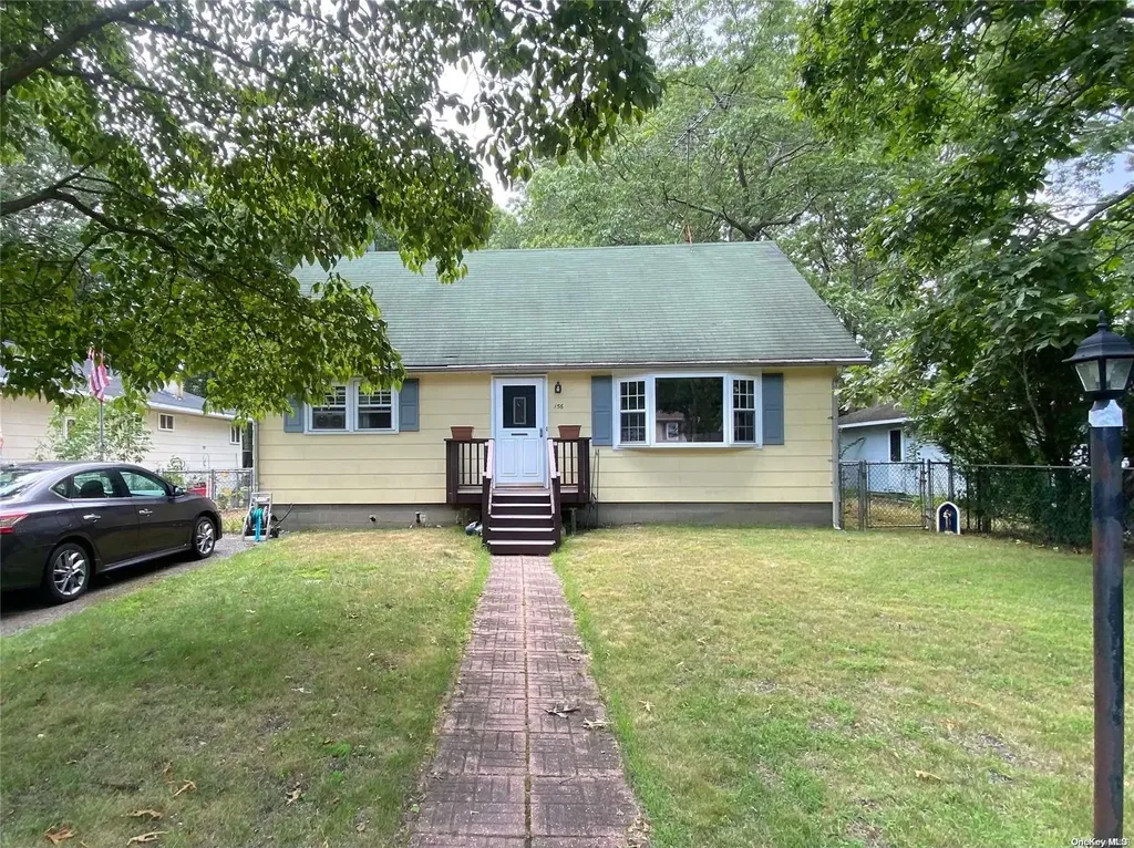 156 Mayfield Drive Mastic Beach NY 11951