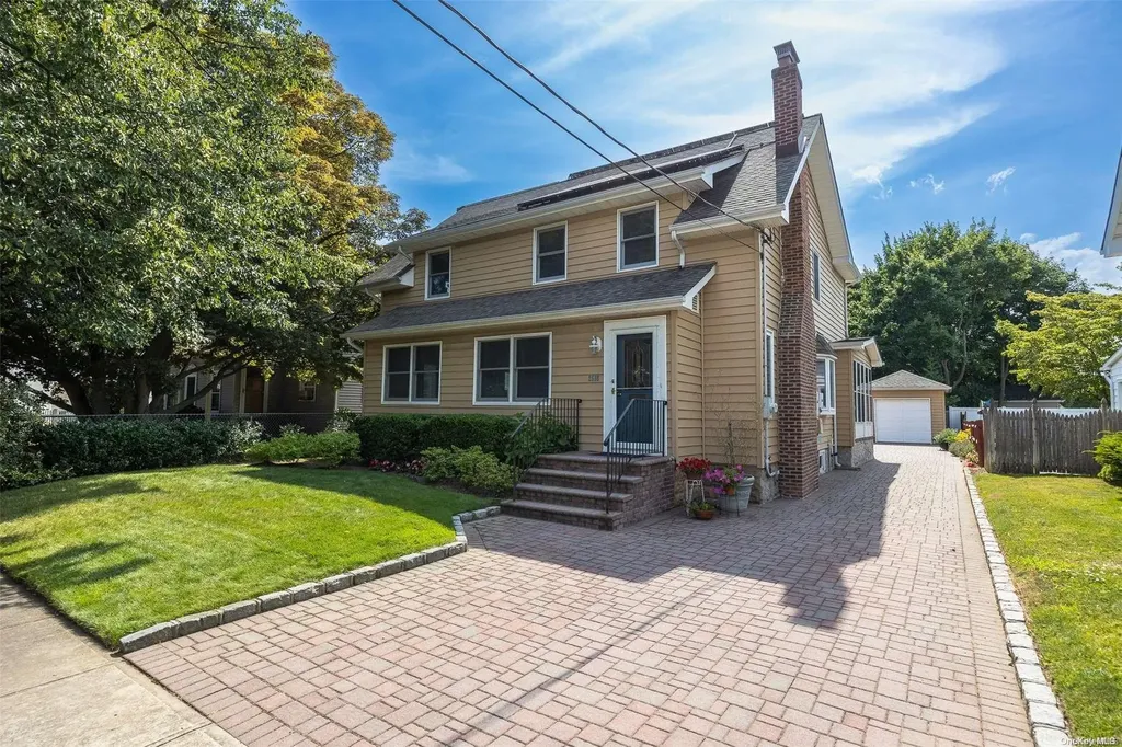 2536 Parkview Place Baldwin NY 11510