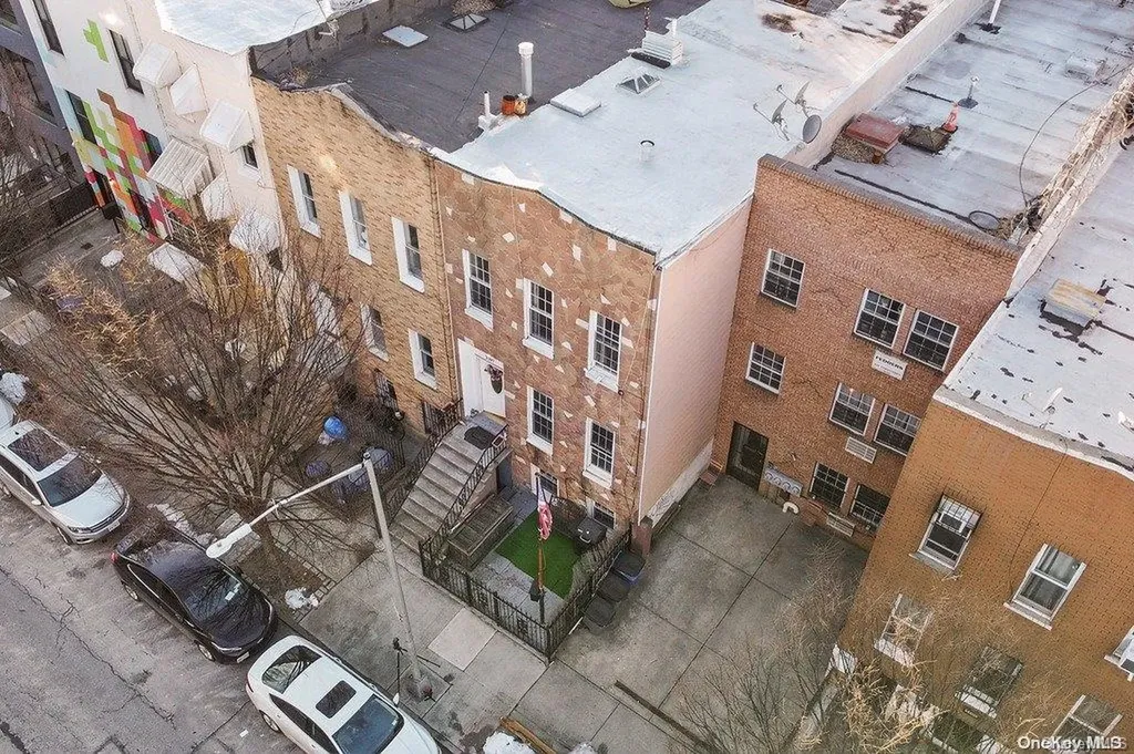 1097 Madison Street Brooklyn NY 11221