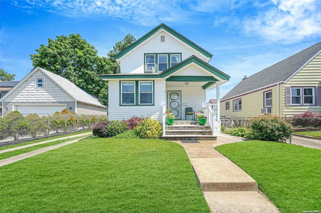 91 E Carpenter Street Valley Stream NY 11580