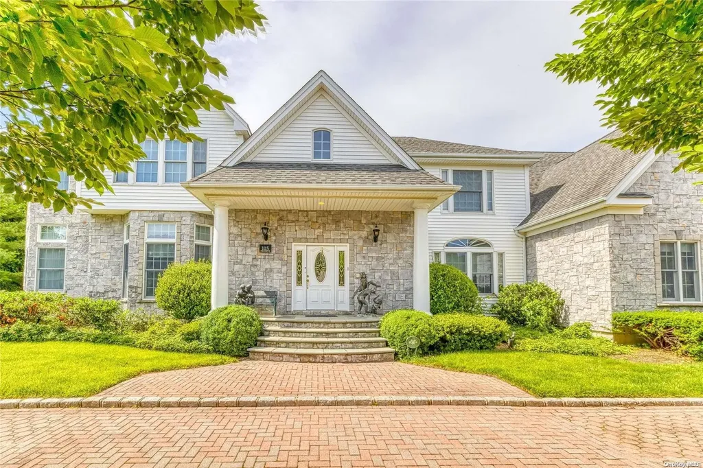 115 Fig Drive Dix Hills NY 11746