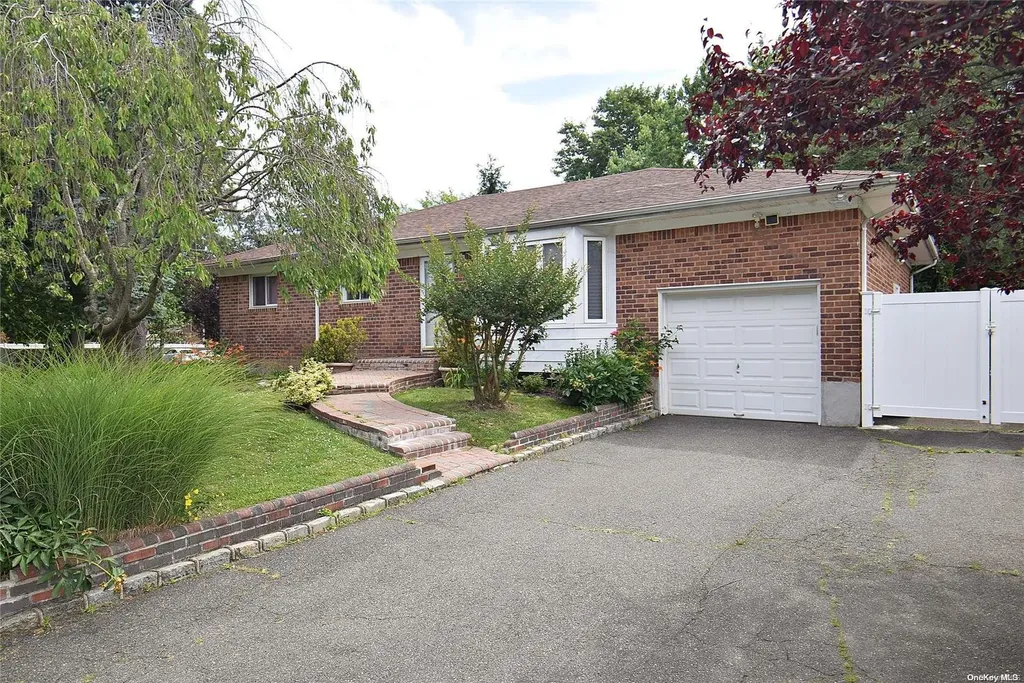 6 Freedom Drive Jericho NY 11753