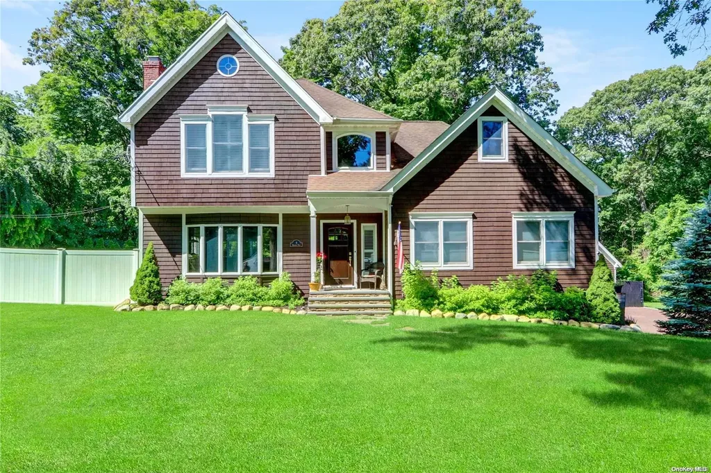 4 Harvard Road Shoreham NY 11786