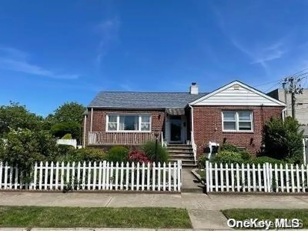 420 Lafayette Boulevard Long Beach NY 11561