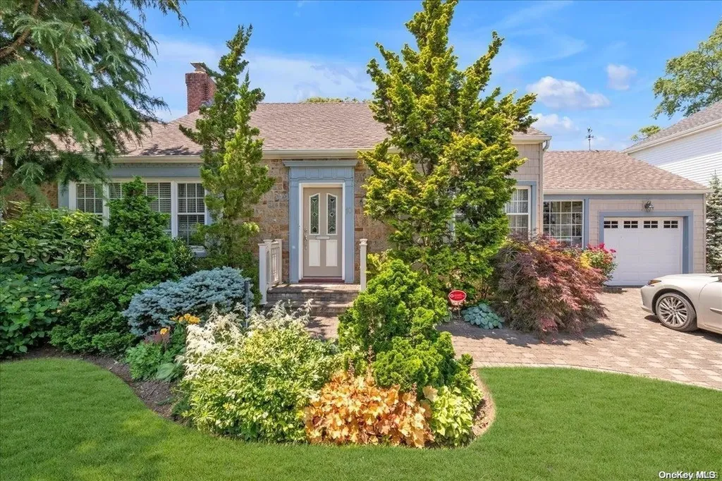 10 Milbar Heath Hewlett NY 11557