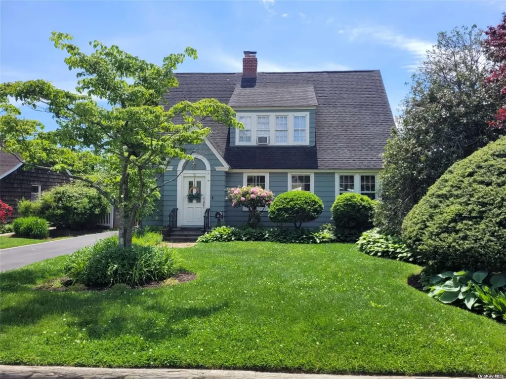 30 Orowoc Drive Islip NY 11751