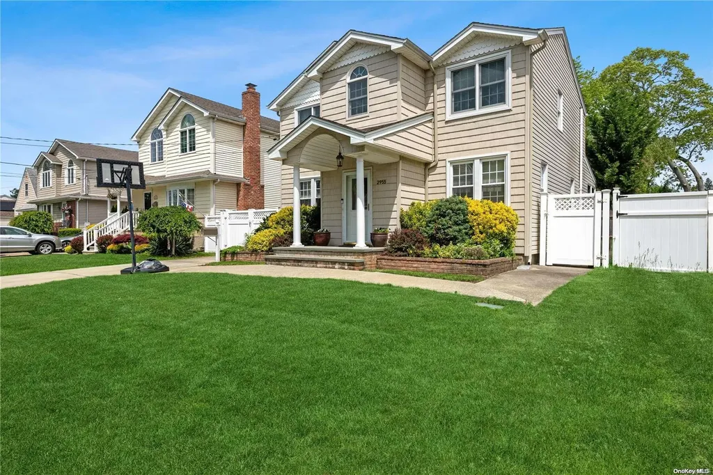 2955 Ewell Place Wantagh NY 11793