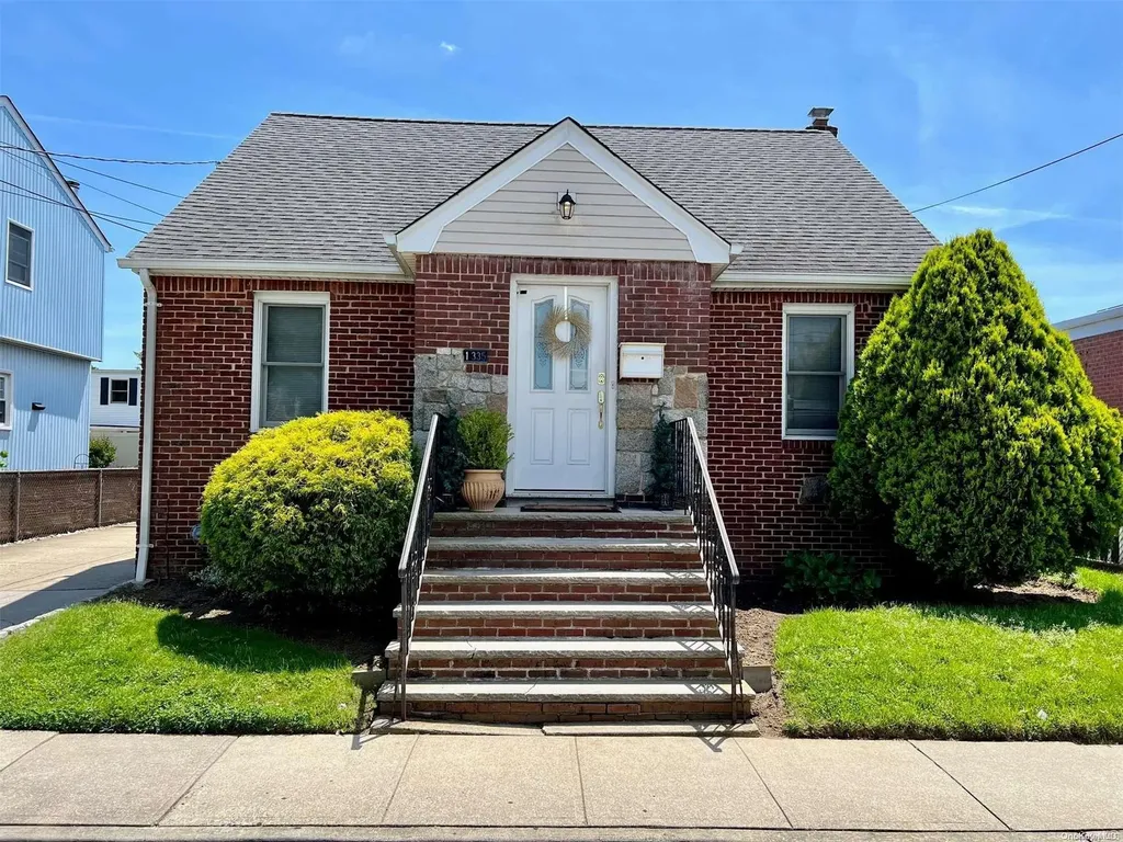 1335 Eagle Avenue Elmont NY 11003