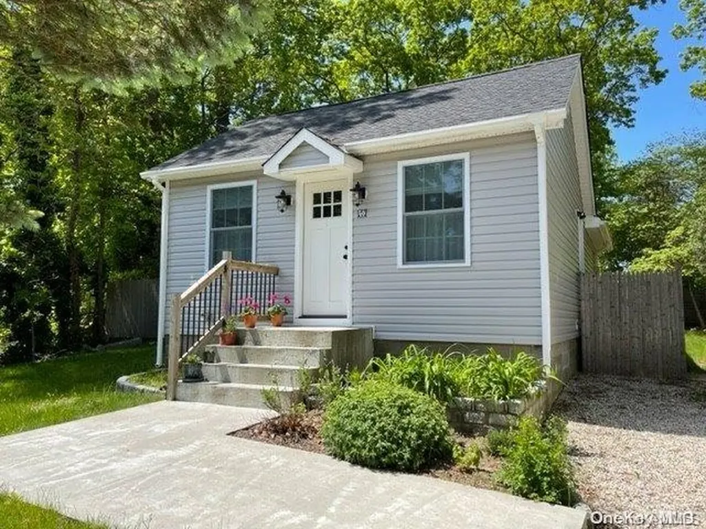 40 Misty Road Rocky Point NY 11778