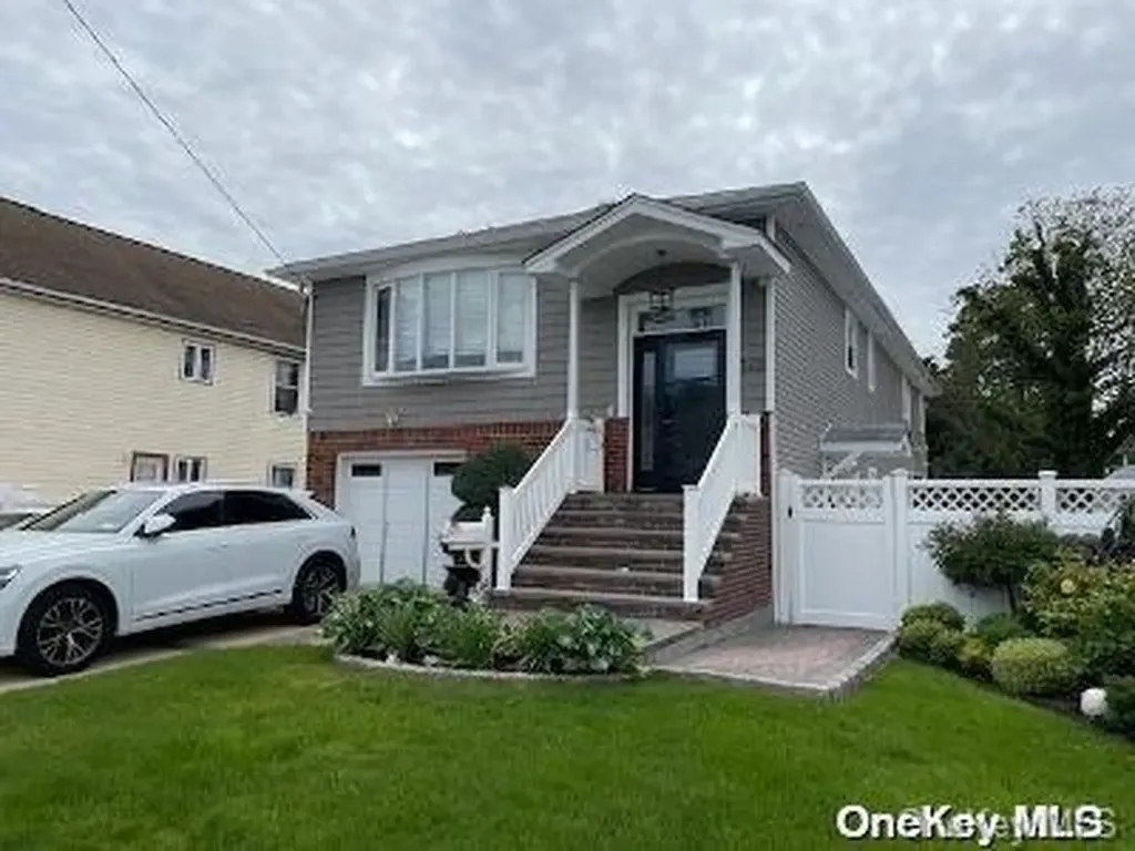 340 Doherty Avenue Elmont NY 11003