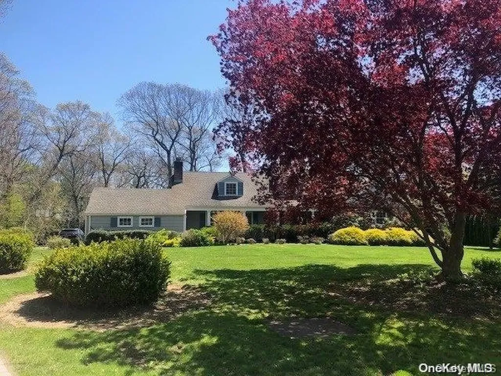 21 Fox Hollow Lane Old Westbury NY 11568