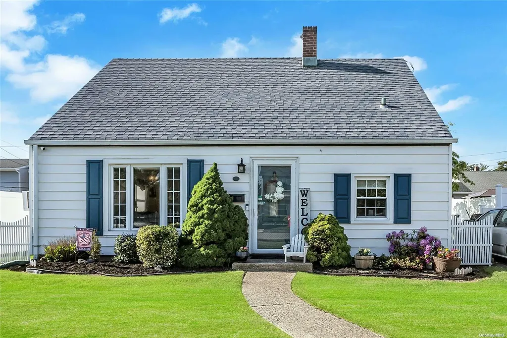 47 Silo Lane Levittown NY 11756