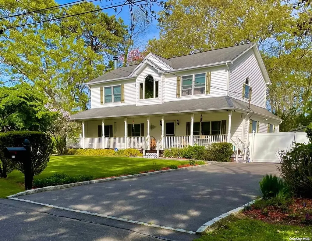 245 Union Avenue East Patchogue NY 11772