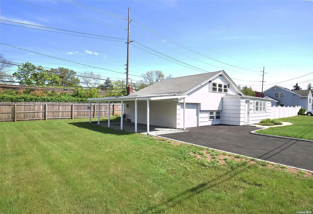 25 Cameron Avenue Babylon NY 11702