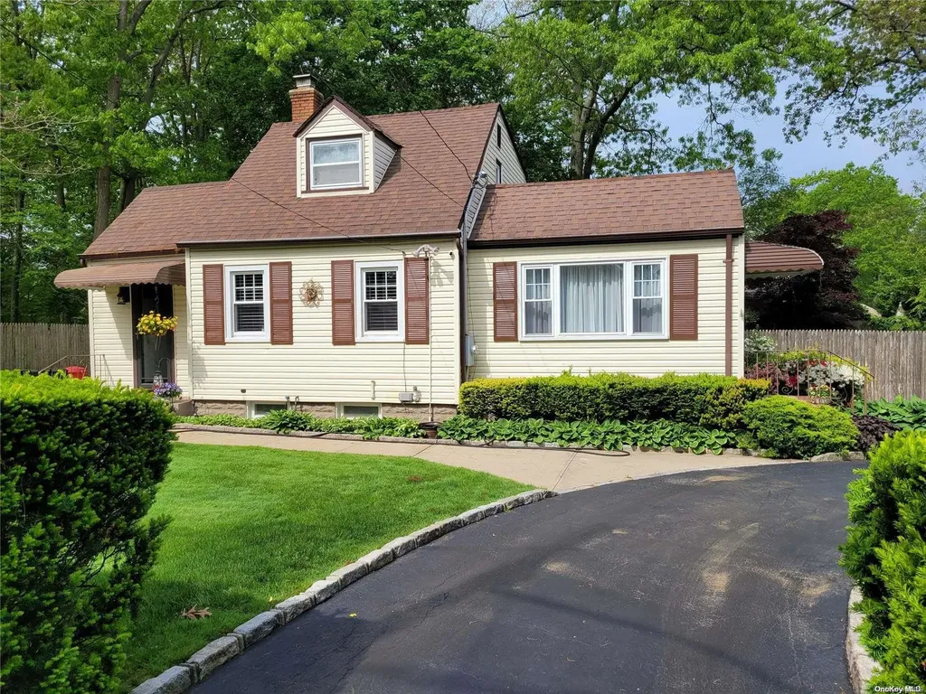 60 Ulrich Road Centereach NY 11720