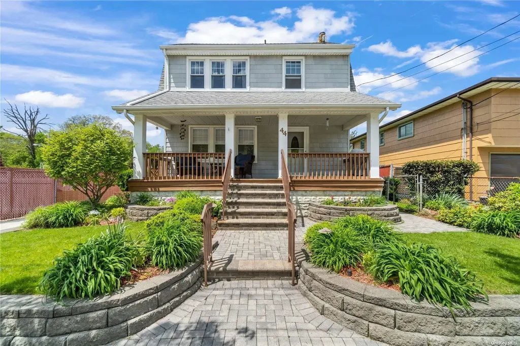 44 Terrace Avenue Freeport NY 11520