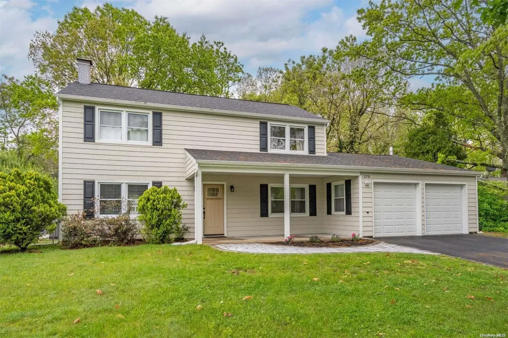 170 Sycamore Circle Stony Brook NY 11790