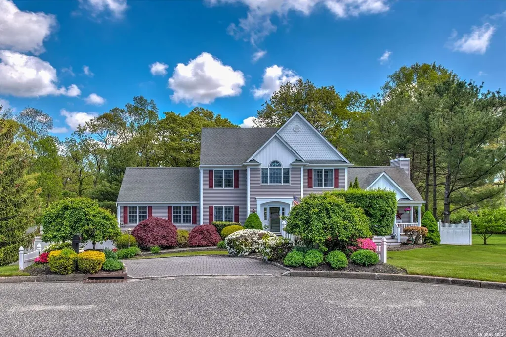 51 Grasslands Circle Mount Sinai NY 11766