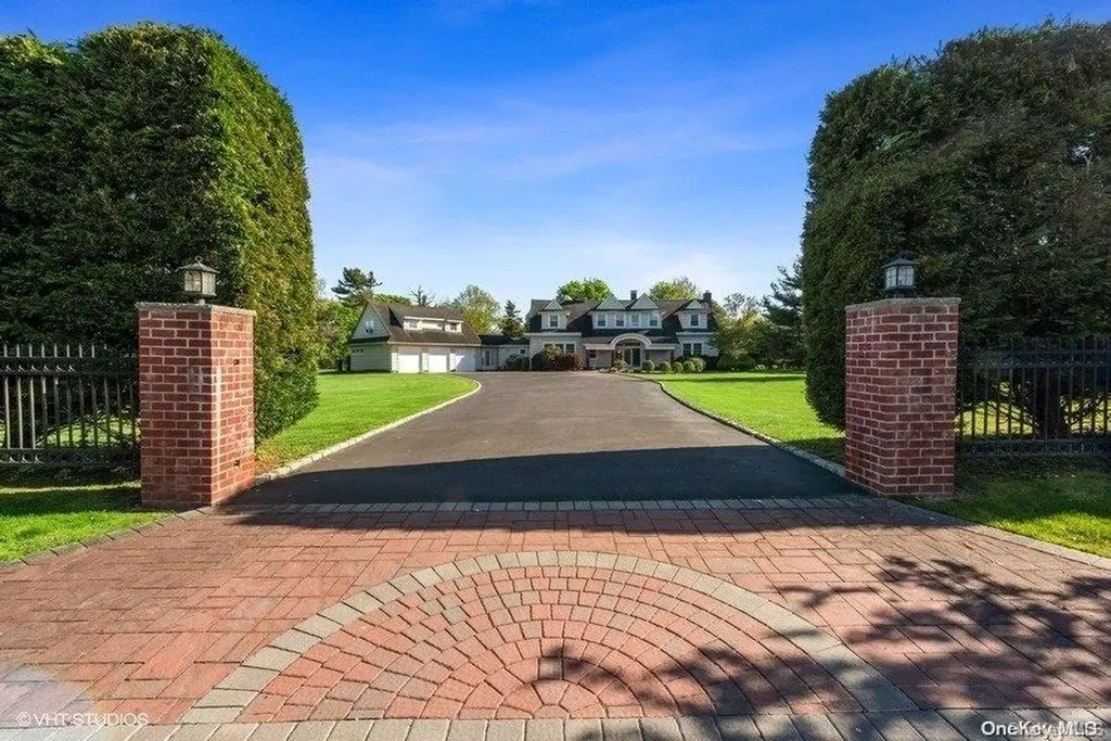 283 Ocean Avenue Islip NY 11751
