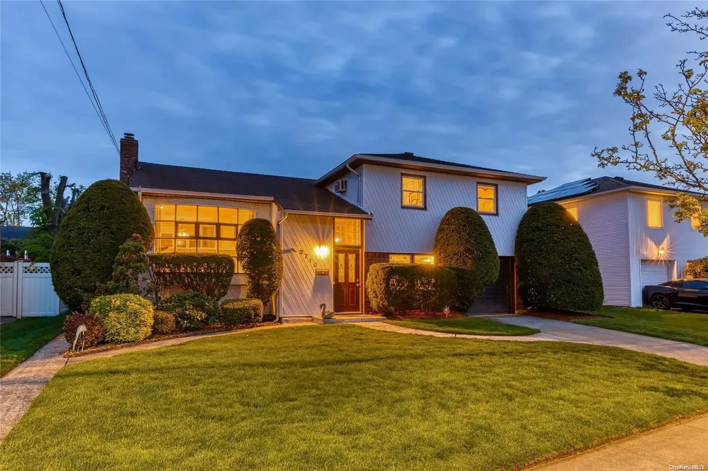 2710 Boundary Road Bellmore NY 11710