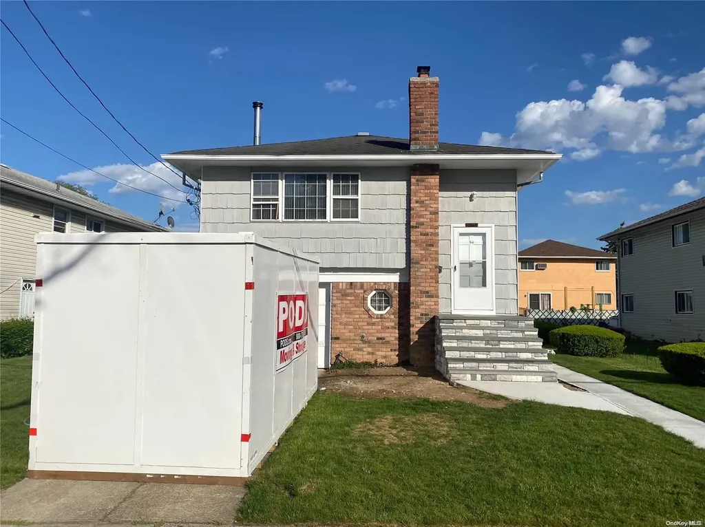 54 1st Avenue Westbury NY 11590