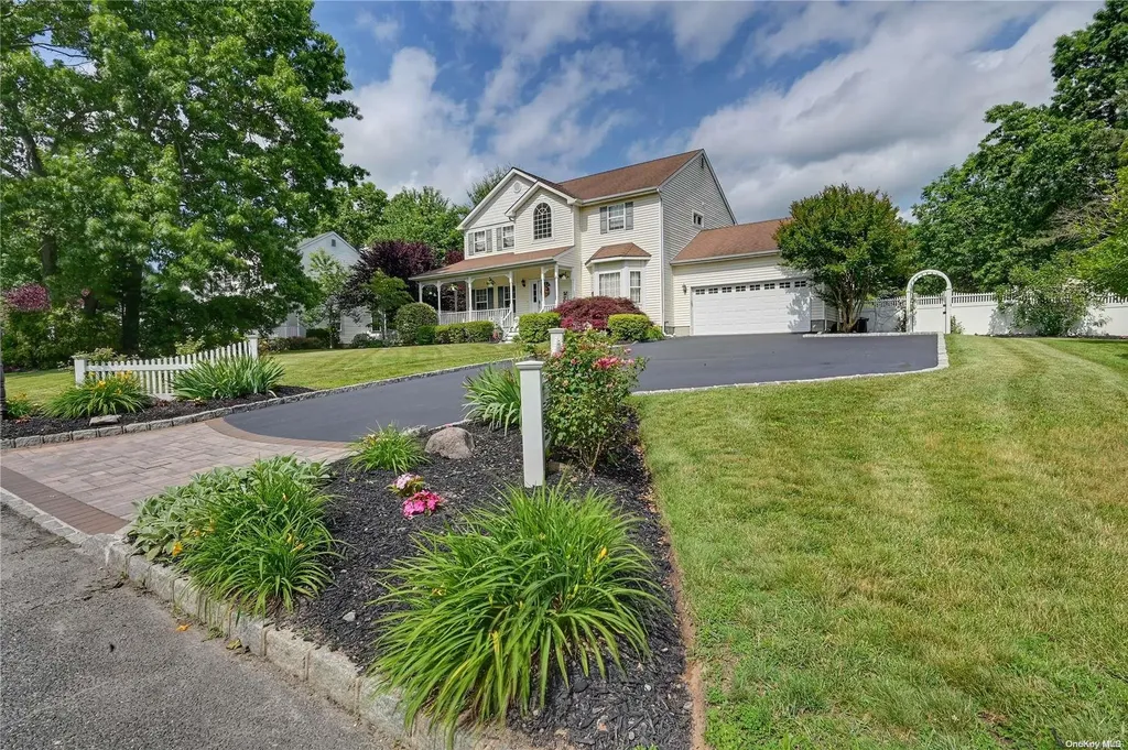 449 Harrison Avenue Miller Place NY 11764