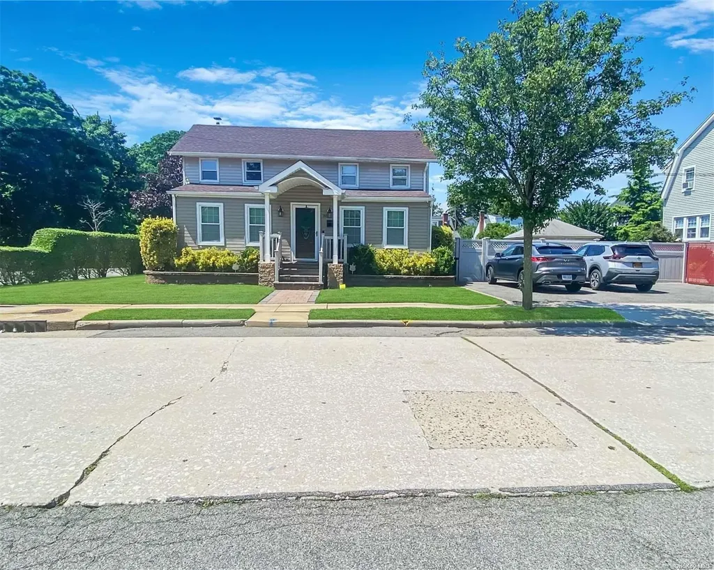 38 Terrace Avenue Freeport NY 11520