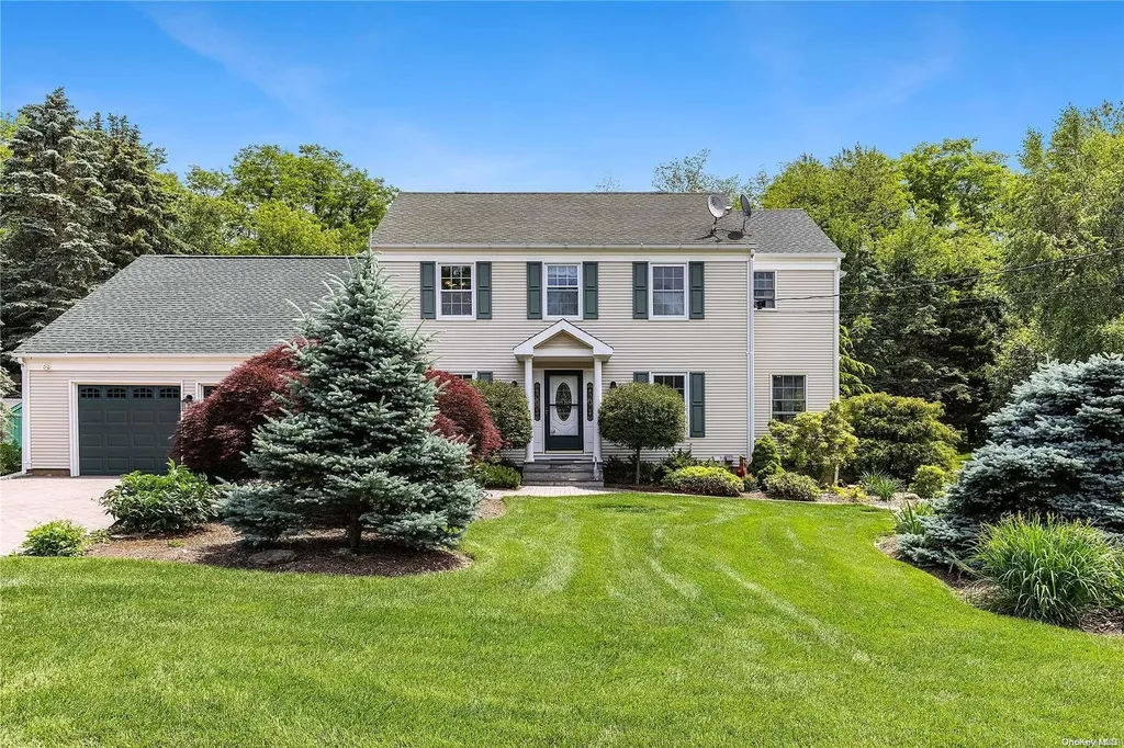 525 Deerfoot Path Cutchogue NY 11935