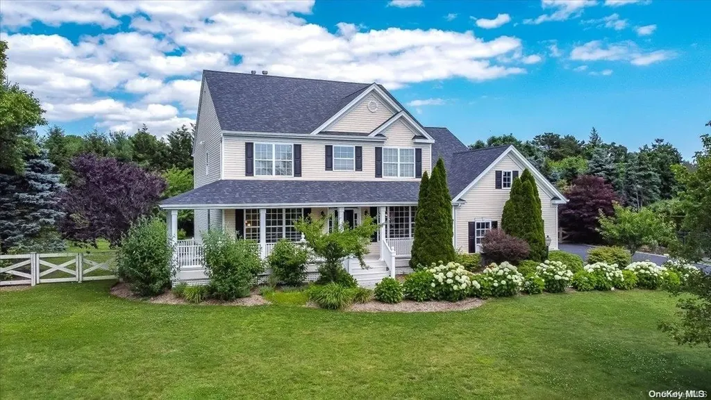 114 Maidstone Lane Wading River NY 11792