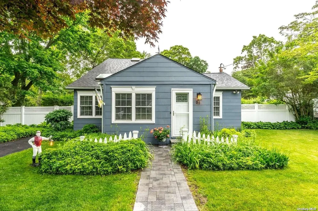 61 Travis Road East Patchogue NY 11772