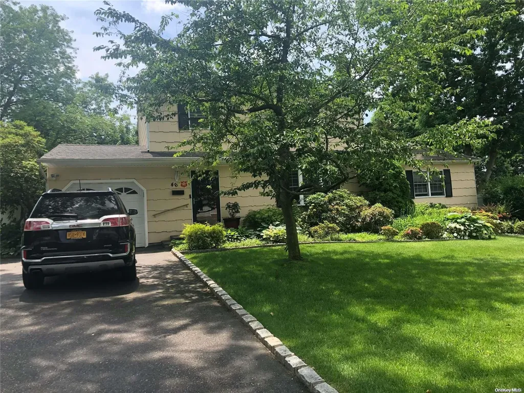 46 2nd Place Central Islip NY 11722