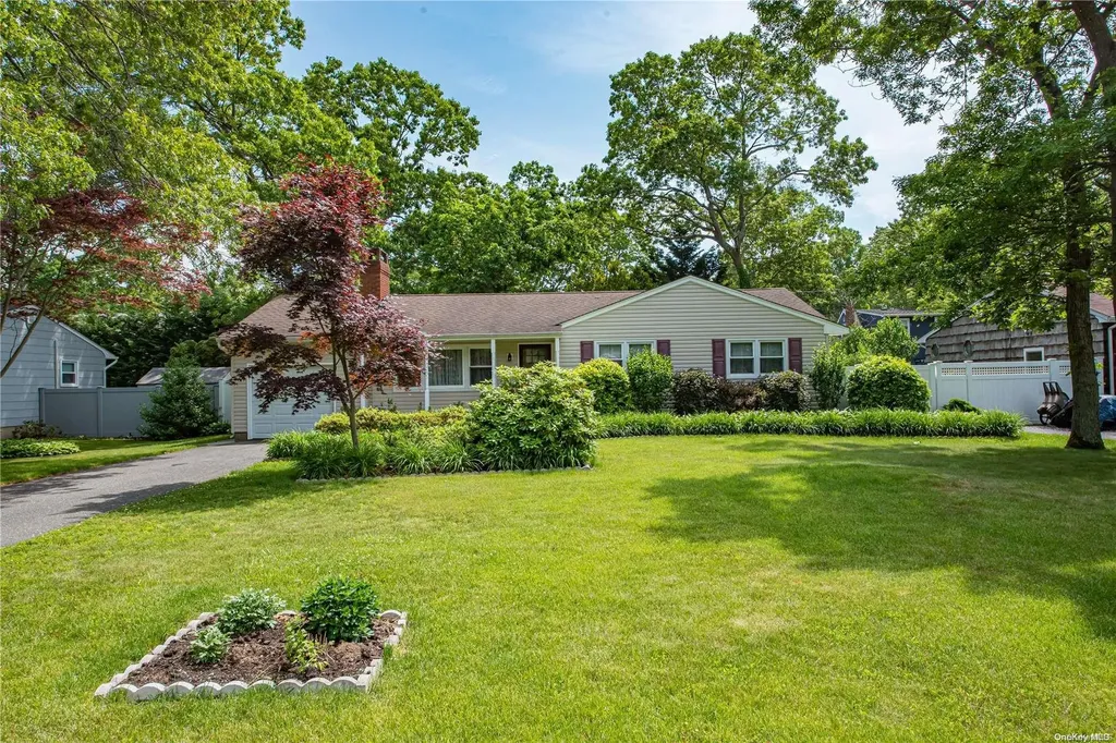 113 Hagerman Avenue East Patchogue NY 11772