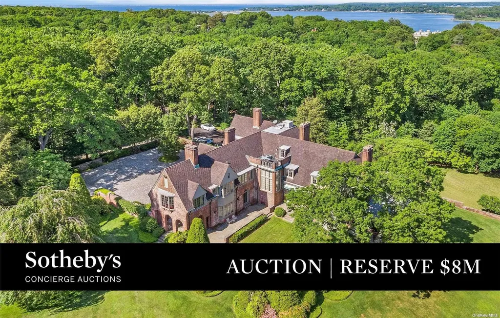222 Cleft Road Mill Neck NY 11765