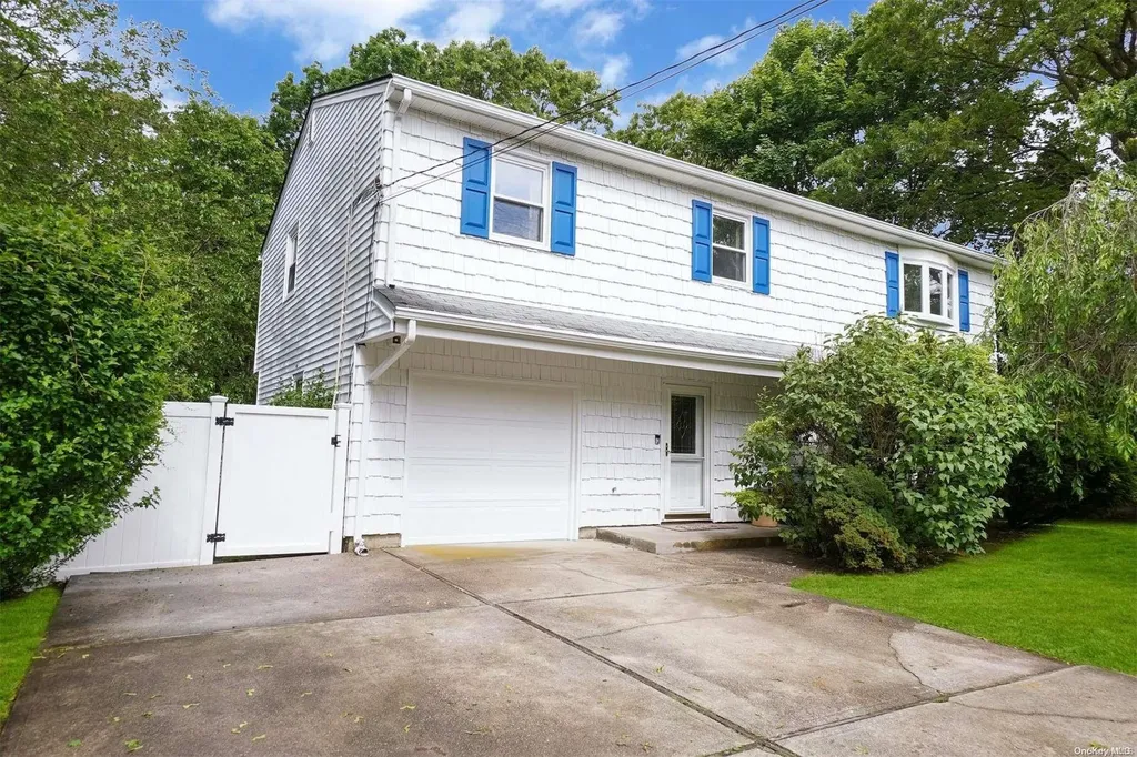 538 Islip Avenue Islip NY 11751