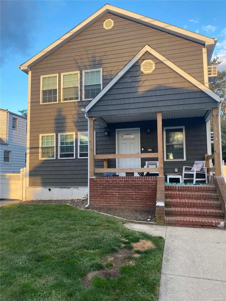 614 Monroe Boulevard Long Beach NY 11561
