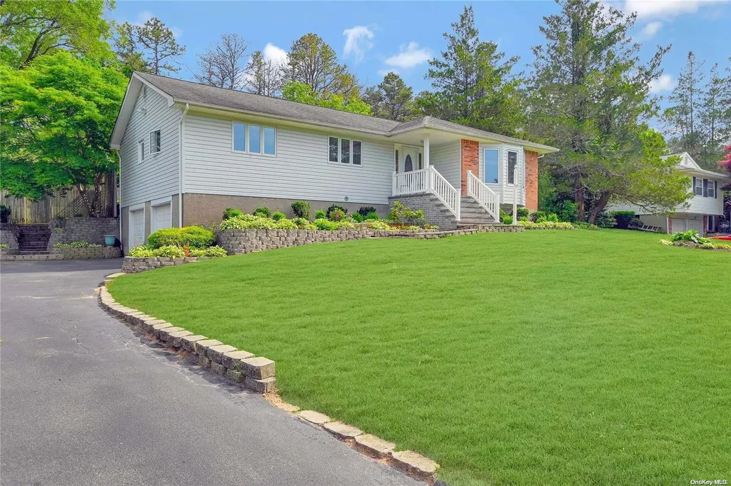 22 Bradley Drive Shoreham NY 11786