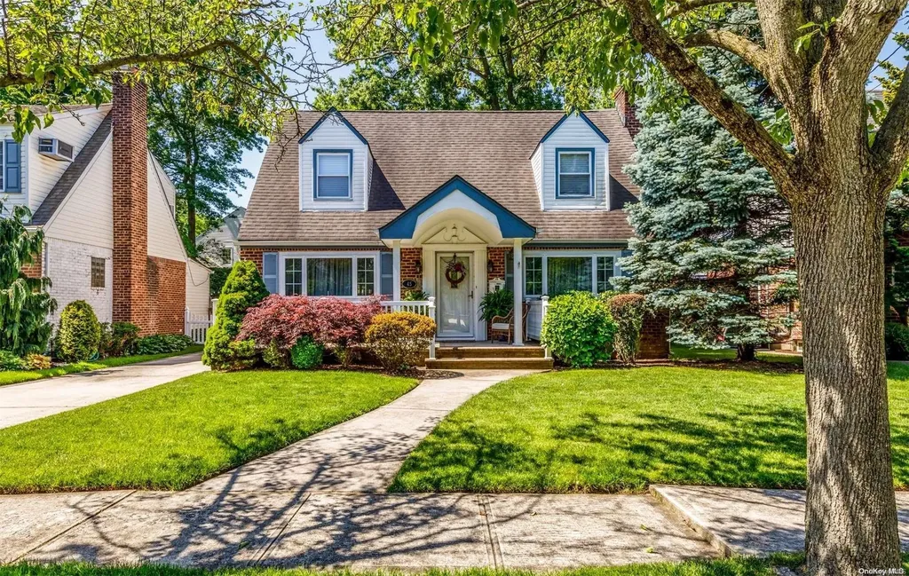 45 Nemeth Street Malverne NY 11565