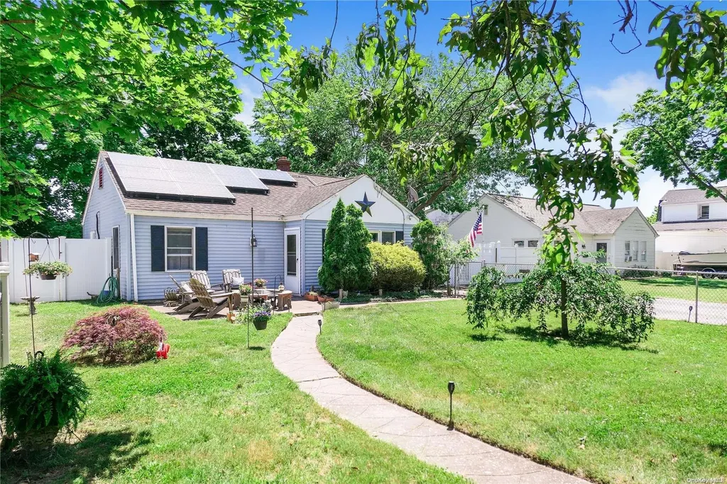 289 Cedar Avenue Patchogue NY 11772