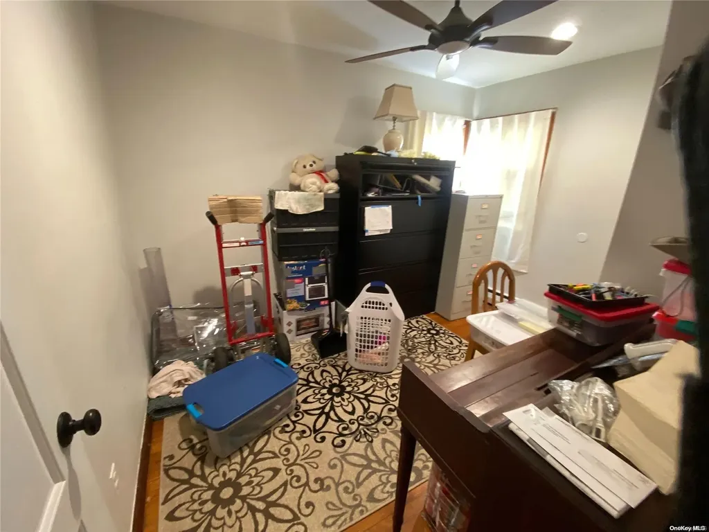 Lindenhurst NY 11757