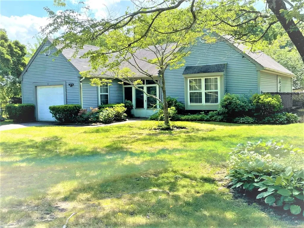42 Pine Road Coram NY 11727