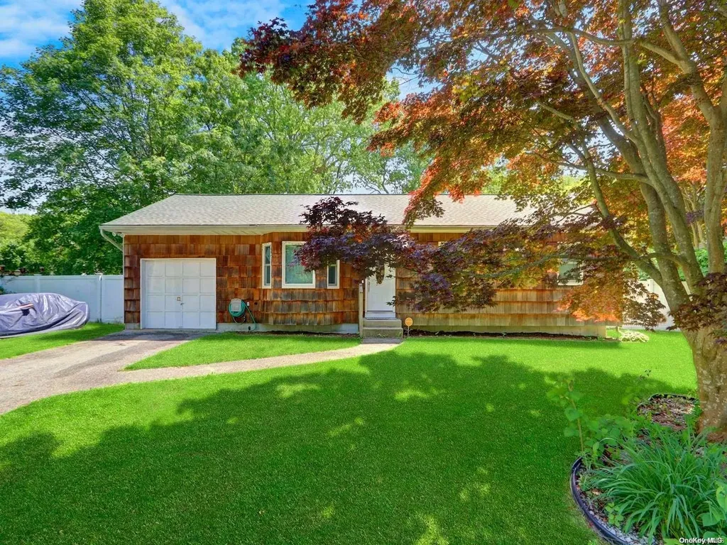 73 Corbin Avenue Shirley NY 11967