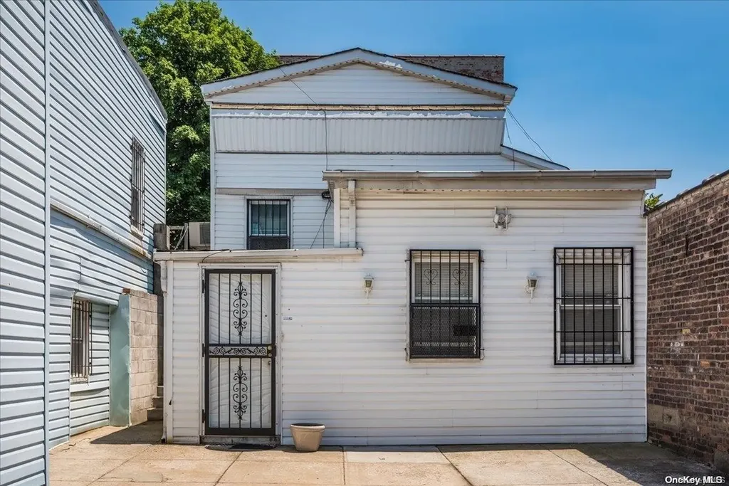 241 Buffalo Avenue Brooklyn NY 11213