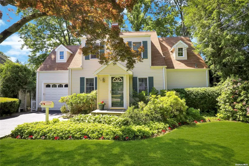 85 Calvin Avenue Syosset NY 11791