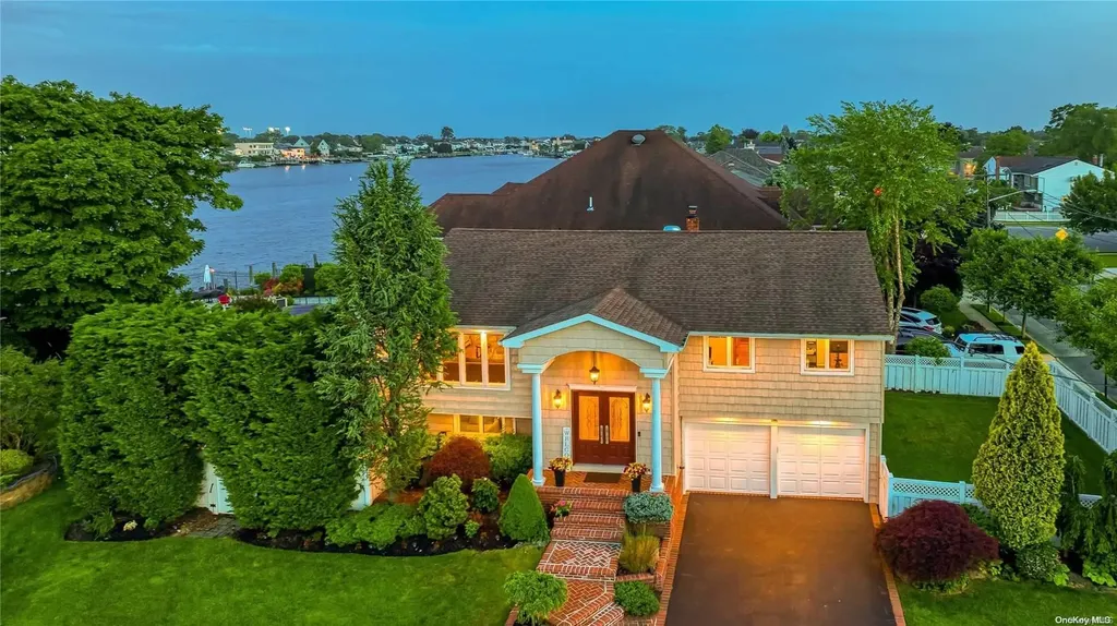 2784 Judith Court Bellmore NY 11710