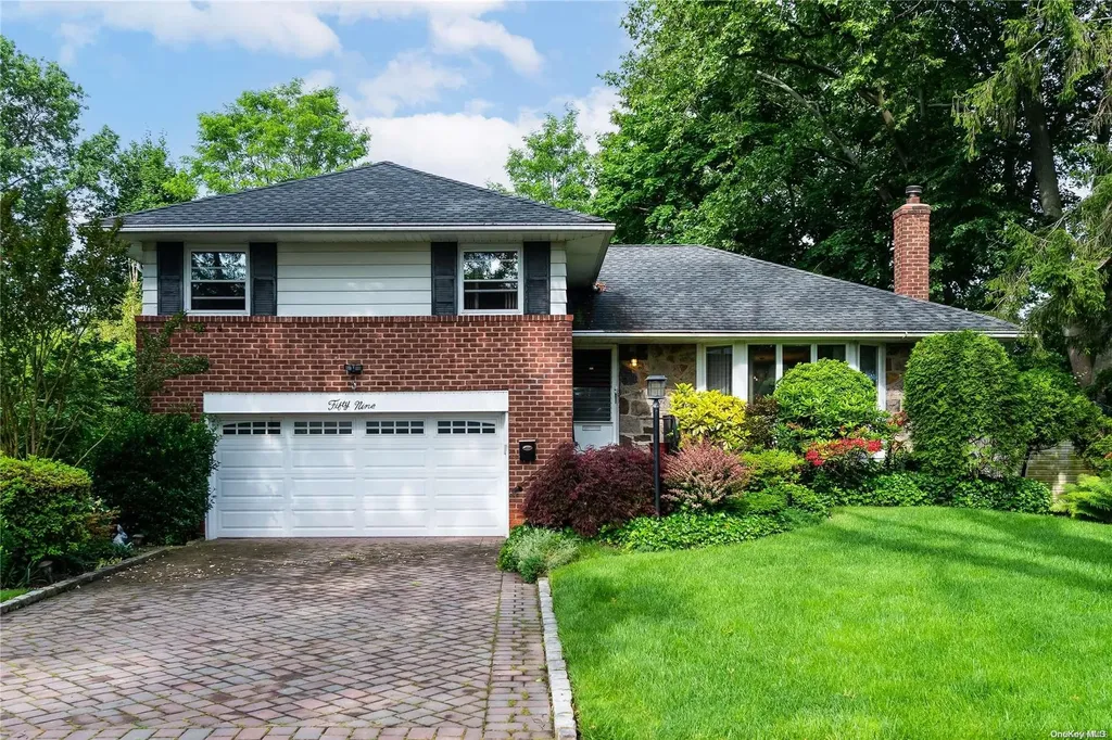 59 Bright Street Westbury NY 11590